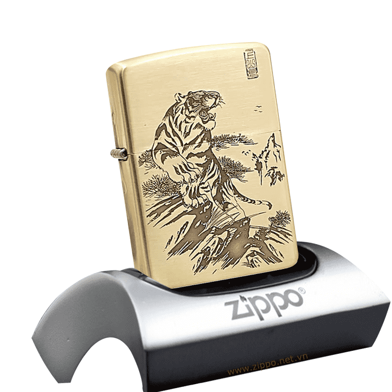 Mặt trước  bật lửa ZiPPO limited ZP135 được khắc hình tượng hổ oai phong